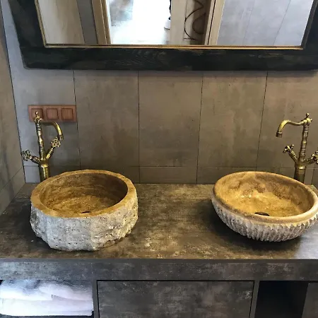 ゲストハウス Hemdem Alcitepe 4*