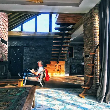 ゲストハウス Hemdem Alcitepe 4*